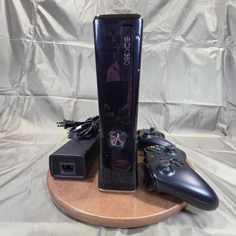 Microsoft Xbox 360 S Console Model 1439 Gloss Black 2 Controllers Bundle Tested